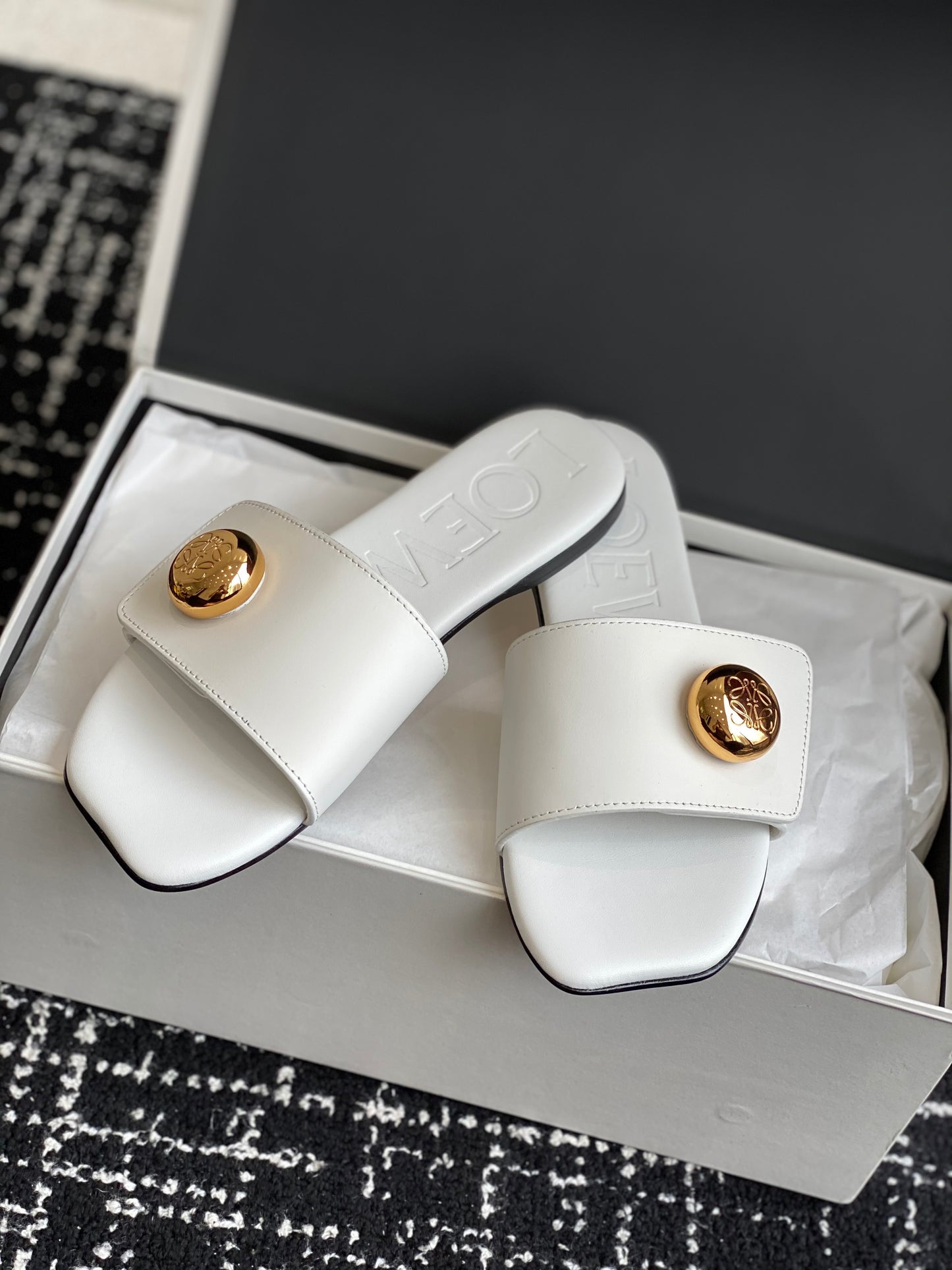 Loewe-slippers 25ss White Spring/Summer New Flat Slippers
