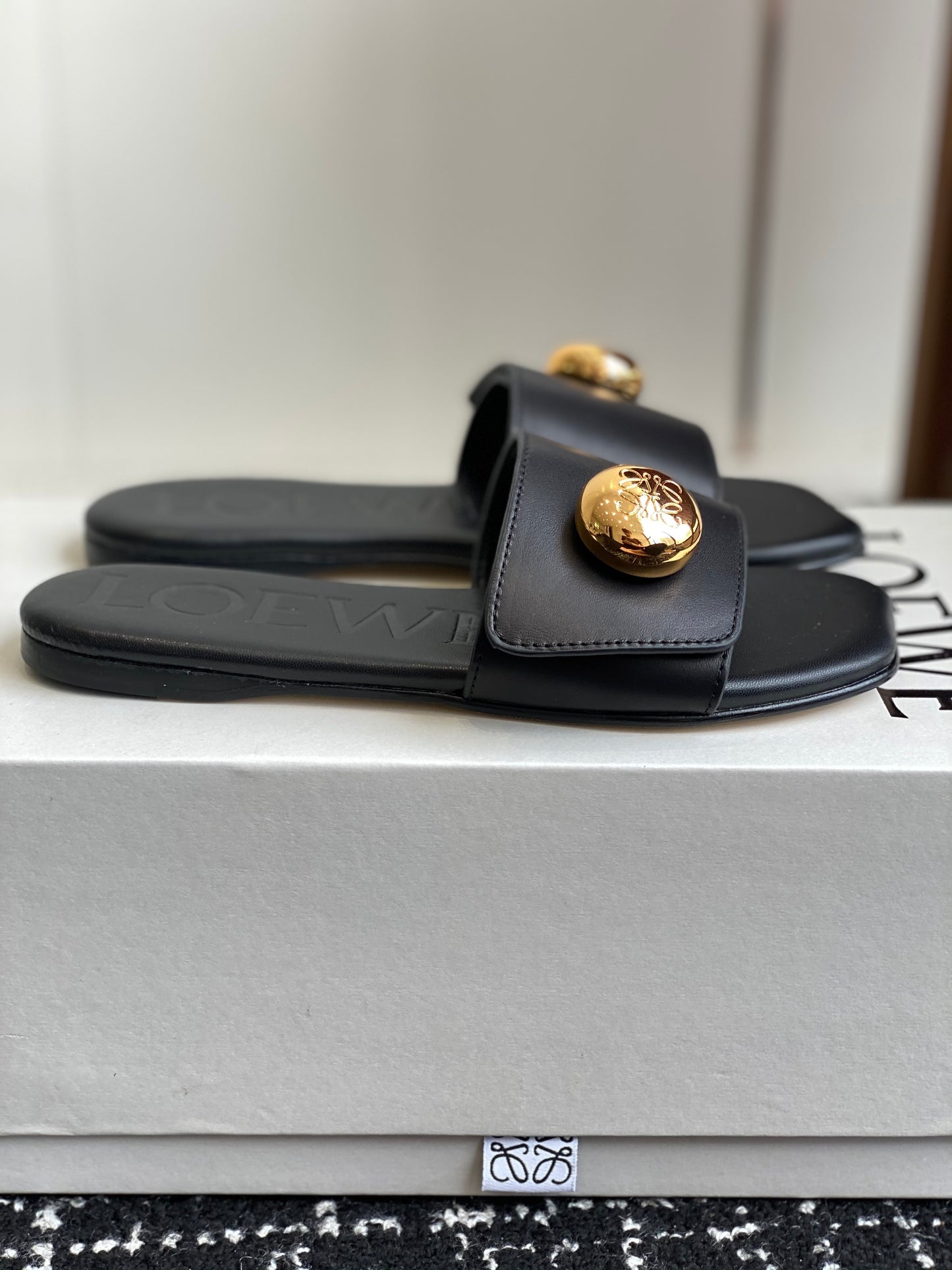 Loewe-slippers 25ss Black Spring/Summer New Flat Slippers