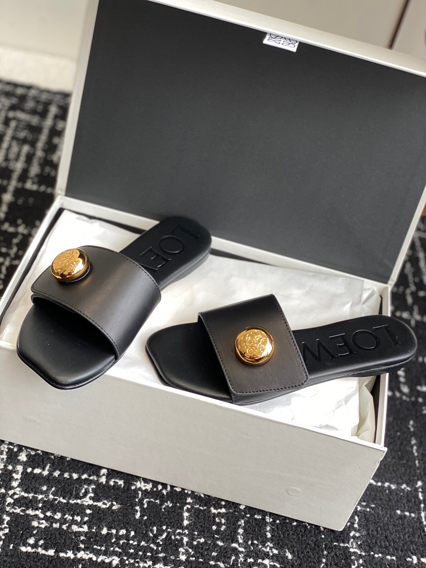 Loewe-slippers 25ss Black Spring/Summer New Flat Slippers