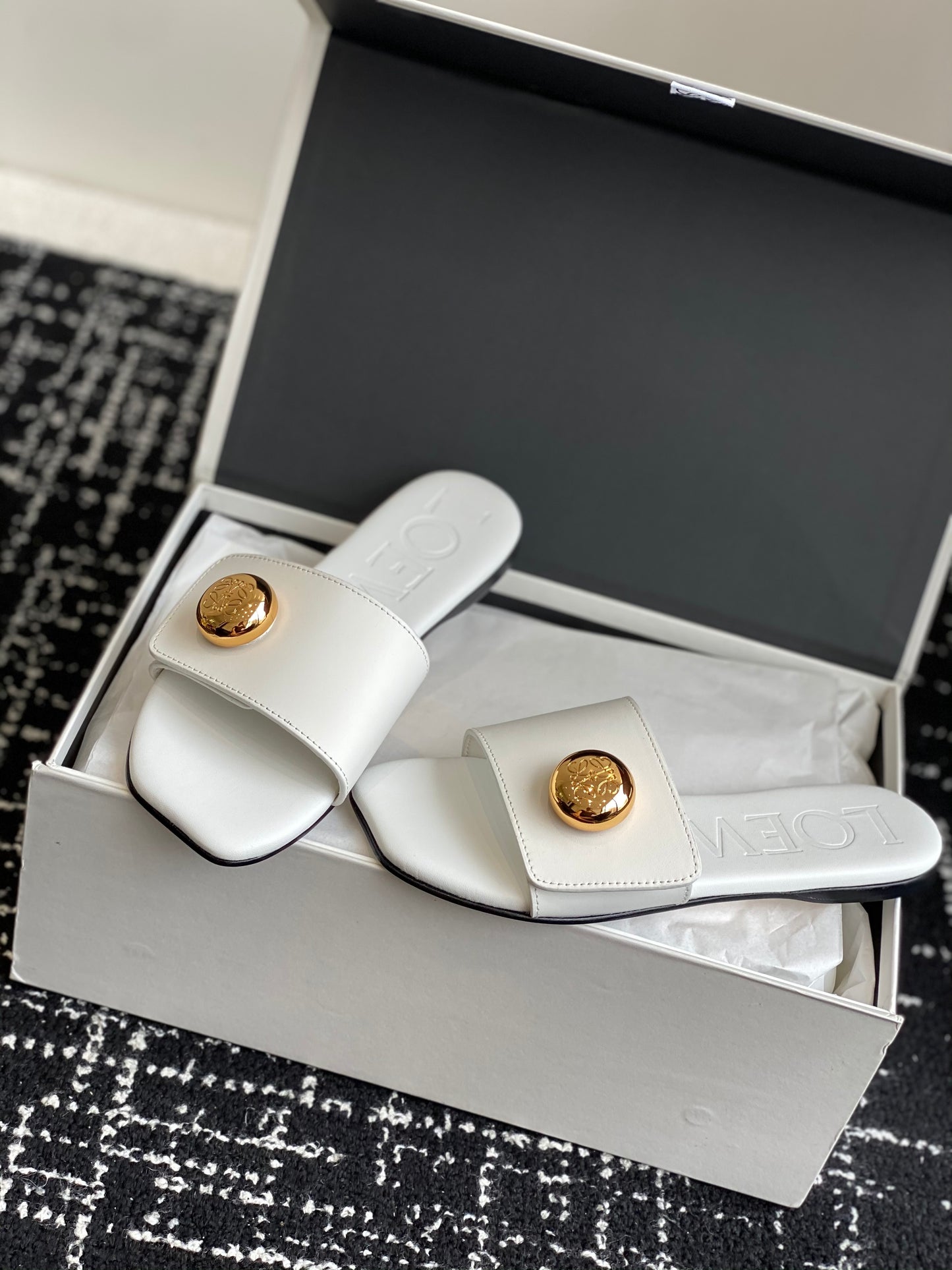 Loewe-slippers 25ss White Spring/Summer New Flat Slippers