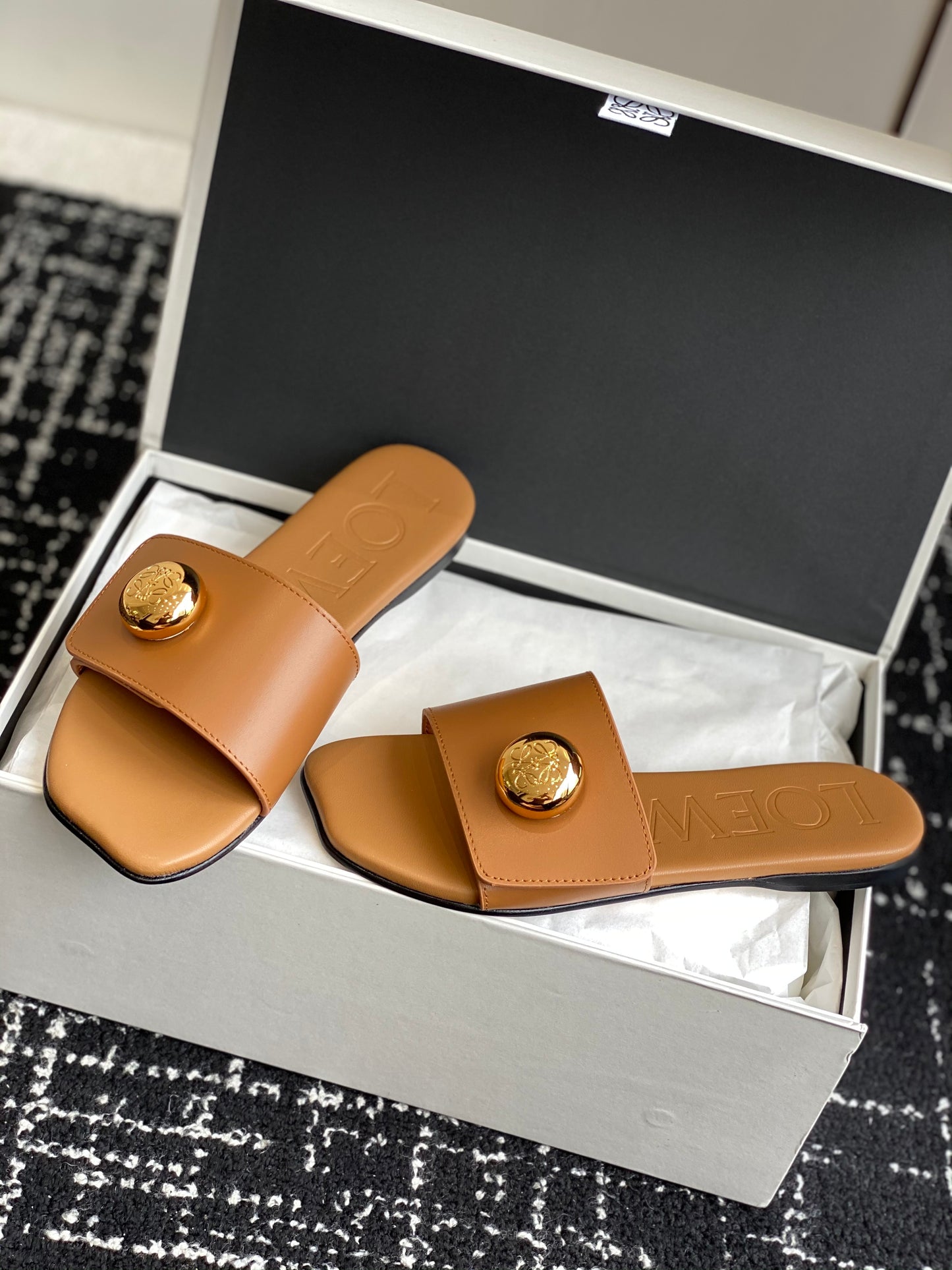 Loewe-slippers 25ss Brown Spring/Summer New Flat Slippers