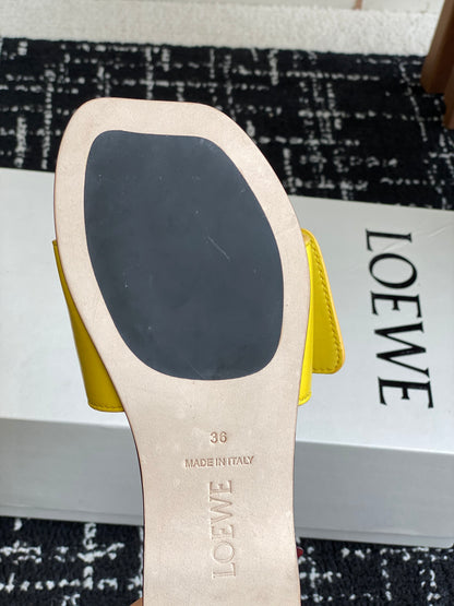 Loewe-slippers 25ss Yellow Spring/Summer New Flat Slippers